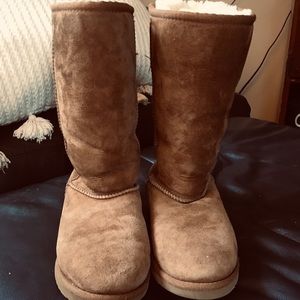 Ugg Boots—barely worn. Very clean.